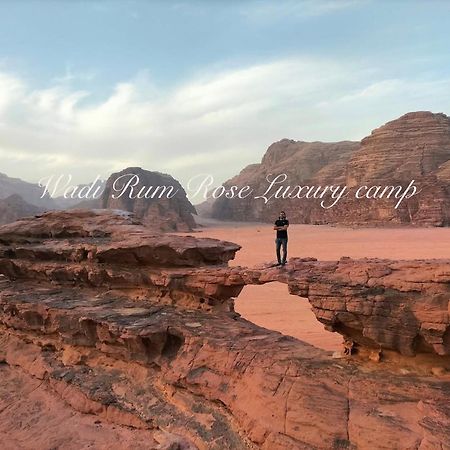Wadi Rum Rose Luxury Camp Buitenkant foto