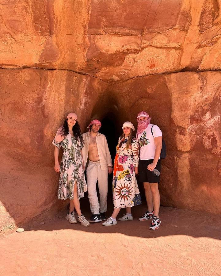 Wadi Rum Rose Luxury Camp Buitenkant foto