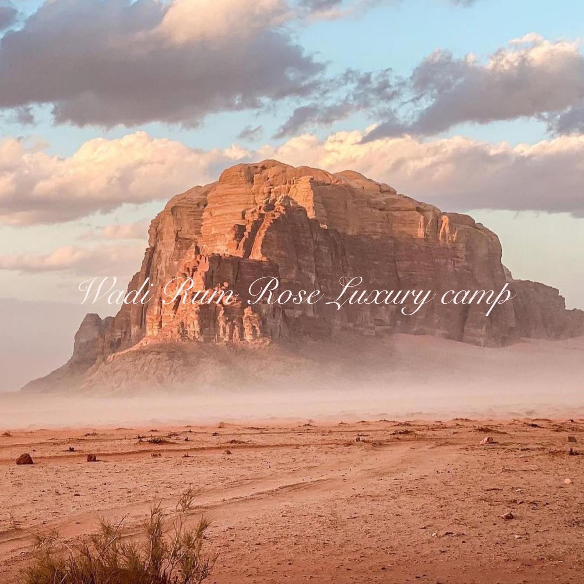 Wadi Rum Rose Luxury Camp Buitenkant foto